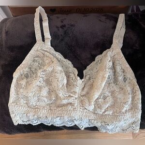 NWT: Cosabella Never Say Never Lace Bralette in Cream